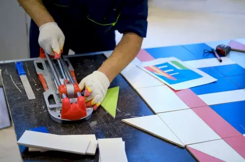 Плиткорез для резки плитки: виды, применение, цены