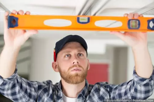 Методы выравнивания потолка