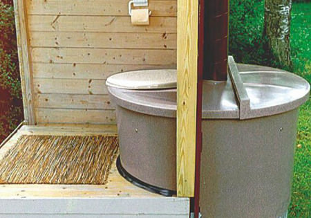 Дачный туалет своими руками: 25 стильных кабинок, которые не испортят дачный пейзаж — эталон62.рф